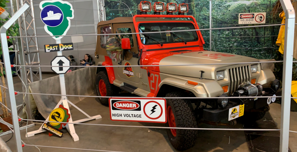 ComicCon Stuttgart 2023 - Nachbau eines Jeeps aus Jurassic-Park