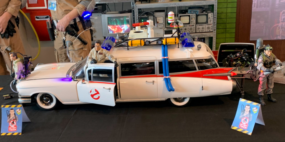 ComicCon Stuttgart 2023 - Modell des Autos der Ghostbusters